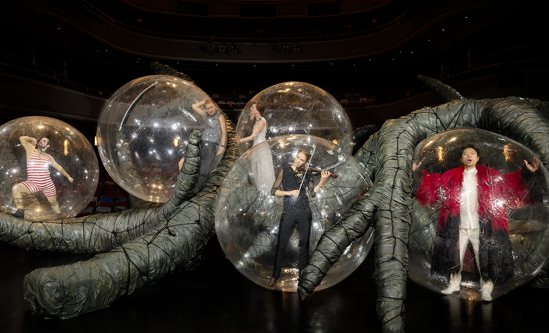 Florian Mehnert, Social Distance Stacks, Theater Freiburg