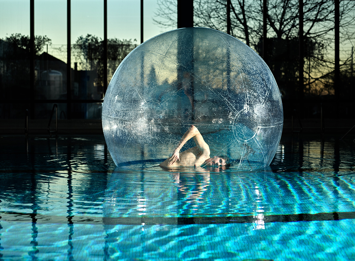 Florian Mehnert, Social Distance Stacks, Hallenbad Neuenburg am Rhein